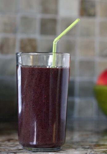 Smoothie with blueberries spinach and banana