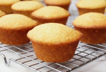 Mexican cornmeal muffins
