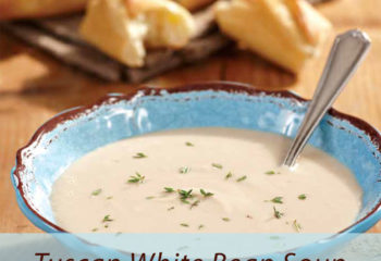 White Tuscan Soup with bread